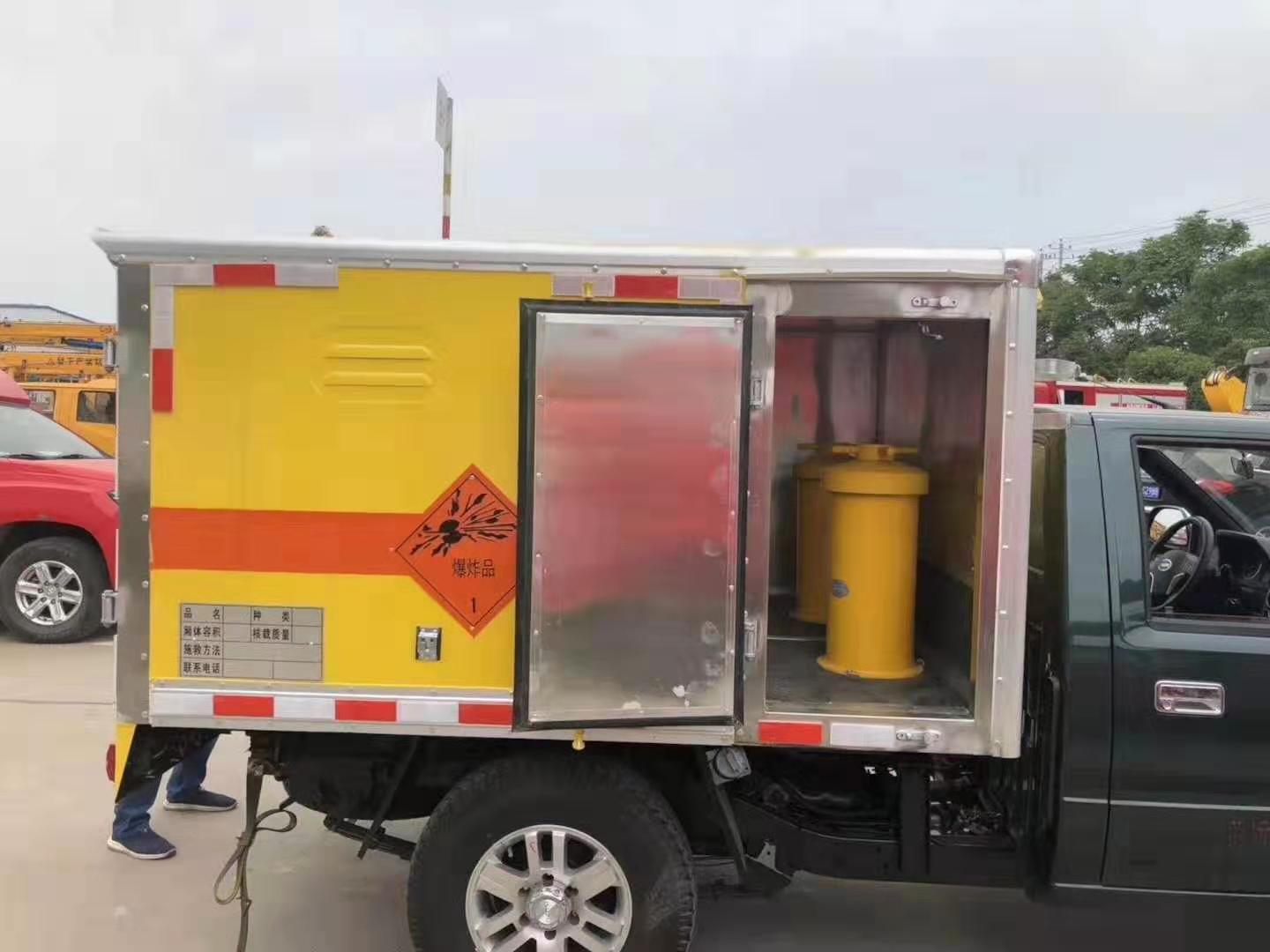 万冲镇爆破器材运输车行业深度解析：规格选择与运输效能的更优配置