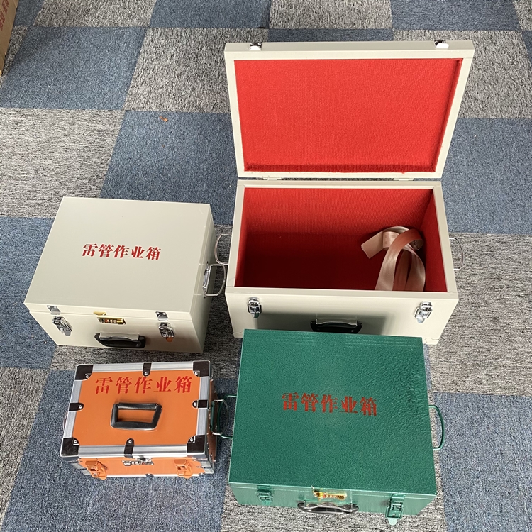 万冲镇爆破工程作业箱如何选择？玻璃钢与传统材质的全面对比
